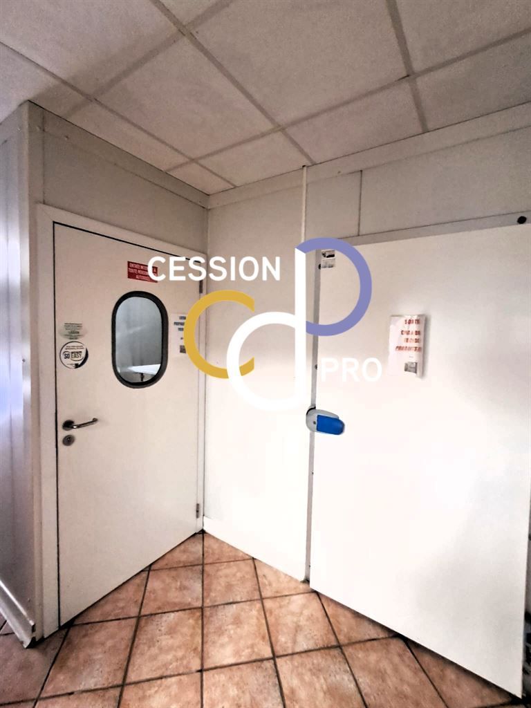 Location Commerce Tarascon 13150 Z.A. DU ROUBIAN
